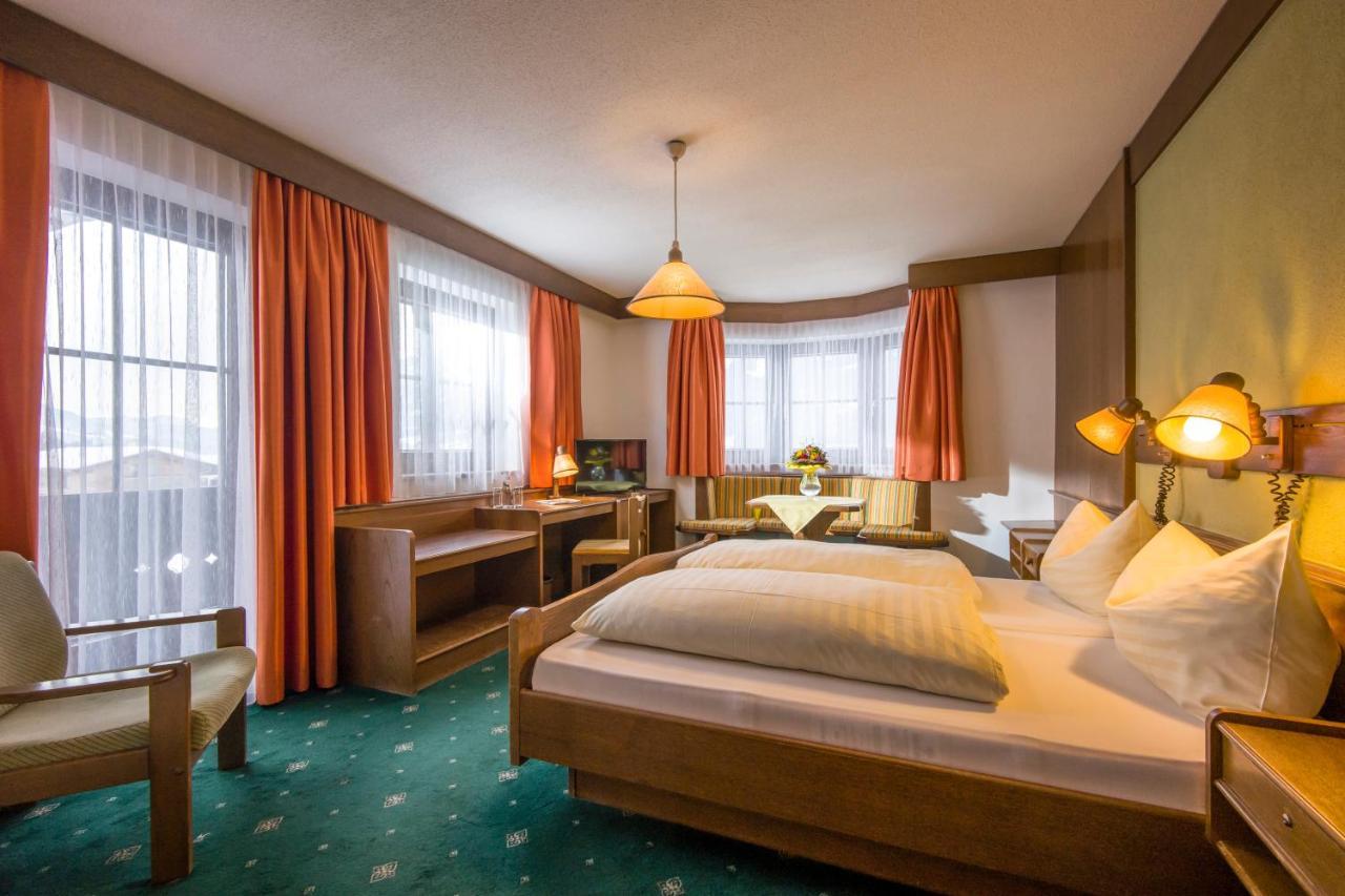 Alte Post Bed and Breakfast Ellmau Exteriör bild